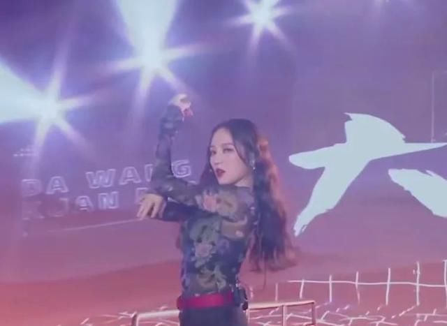  孟佳|孟佳三公被淘汰，宁静说了大实话，「乘风破浪的姐姐」能看清4种人