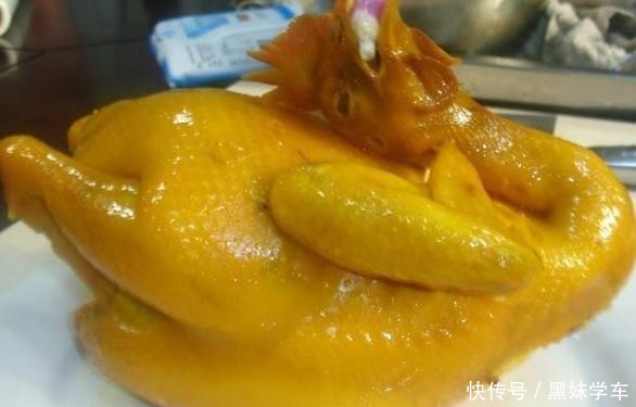 制作|色泽金黄的盐焗鸡是这样制作出来的,你会了吗
