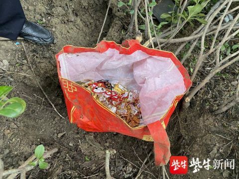  窃贼|窃贼踩点一年多 “搬空”如皋一金店