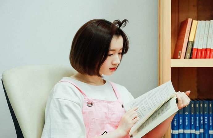  赵丽颖|中餐厅4嘉宾盘点，赵丽颖是锦上添花，李浩菲被网友吐槽不认识！