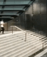 搞笑|搞笑GIF:铁蛋,你又调皮了!