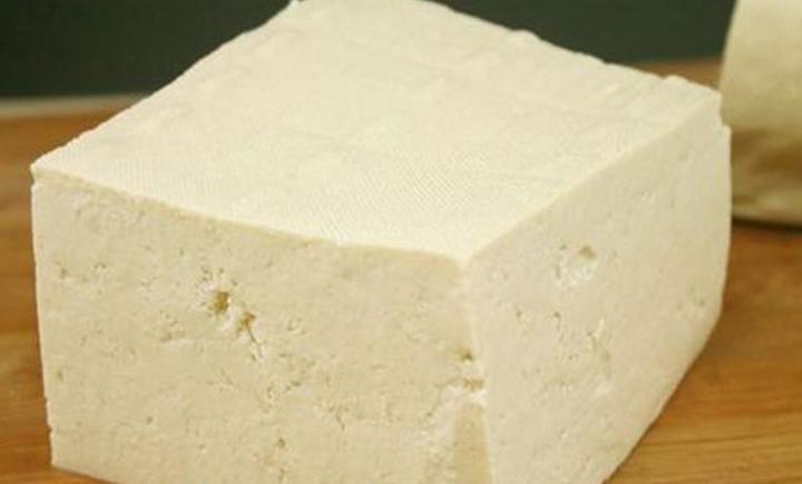 豆腐|红烧豆腐最简单的家常做法,鲜嫩多汁又入味,我家1周吃4次