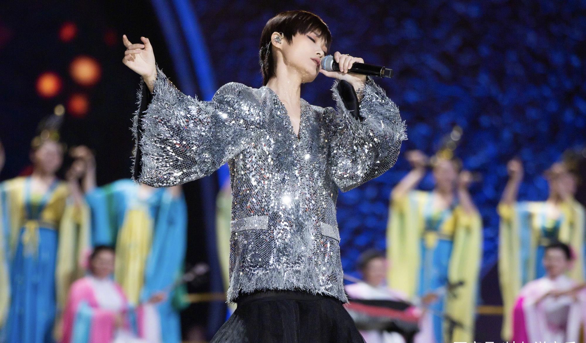 流量|李宇春成《中国好声音》第四位导师,节目组看重实力,还是流量?