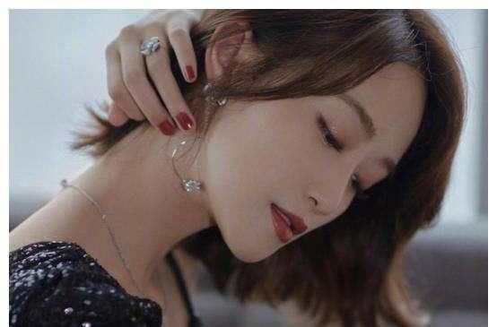  选秀|《浪姐》王霏霏意难平，让选秀明灯再不搞选秀？遗憾的不只是她