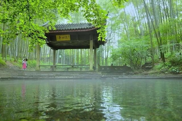  宝石山|0.5个亭子长啥样？这个夏天，西湖边这些地方不去会遗憾！