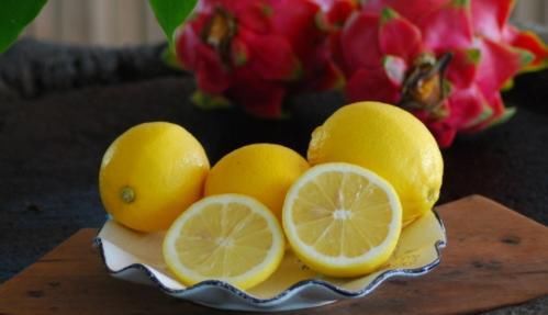  尿酸|女生不想老得快，常吃5种天然“玻尿酸”，排毒养颜不显老