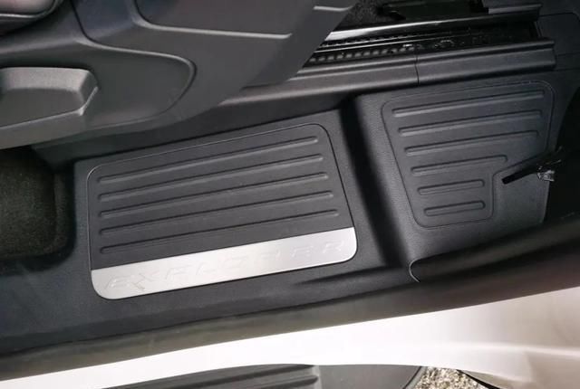  福特|精致的“大兄弟”儿，试驾长安福特全新探险者