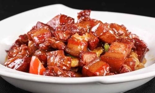 小火|红烧肉家庭做法窍门,调味料要掌握好,要甜甜咸咸,相互溶合