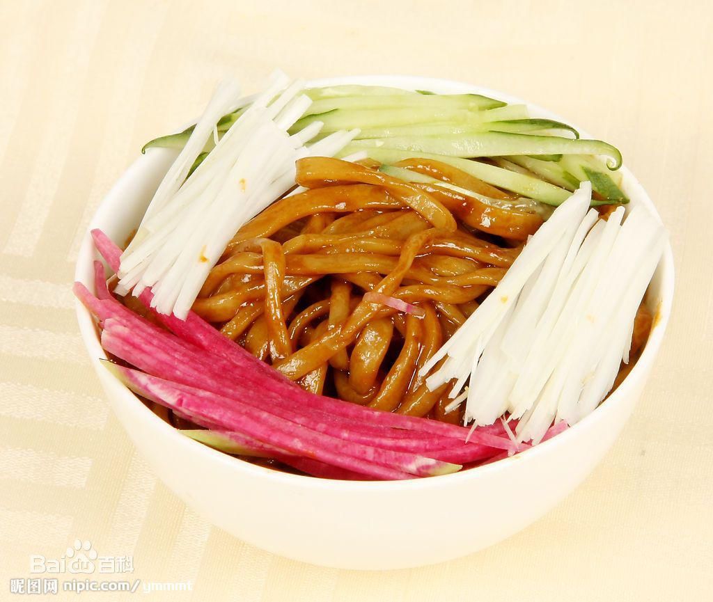  胃口|夏天，胃口最好的治愈就是一碗这样的炸酱面！《舌尖上的中国》让人想去吃！