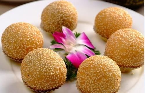 油条|1斤面粉1个鸡蛋,放冰箱冷藏一下,出锅个个鼓大泡,比油条还好吃