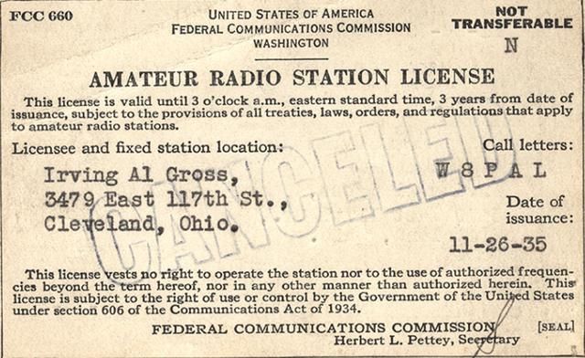  寻呼机|曾经别在裤腰带上的黑色小玩意，承载了几代人的回忆