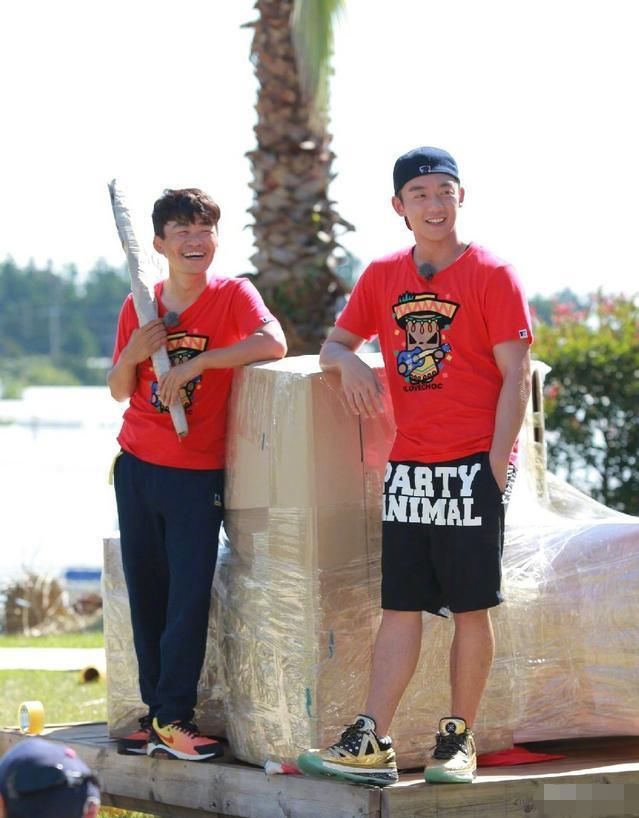  一期|郑恺发文回忆跑男100期，网友：录一期节目20万，发财了