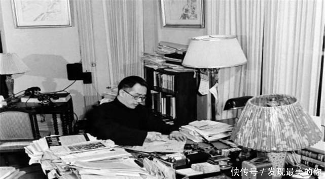 茅盾|他高考时意外写错名字，北大教授复查考卷，激动地说破格录取