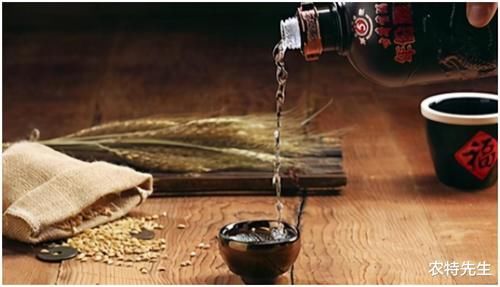 方法|不管什么品牌白酒,只要瓶子上有“这串代码”,就是勾兑的酒精酒