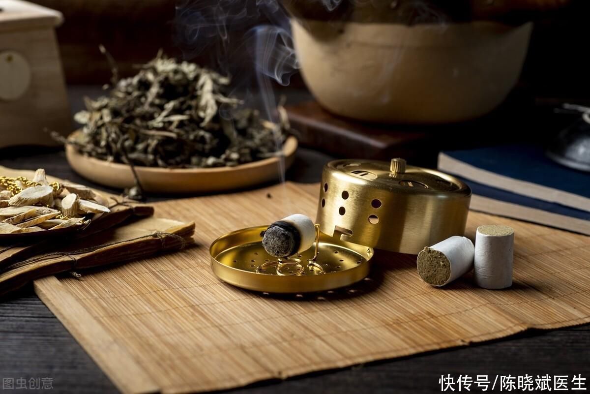 复发性口腔溃疡知柏地黄丸(复发性口腔溃疡很痛苦？不妨试试知柏地黄丸，接触困扰、吃嘛嘛香)