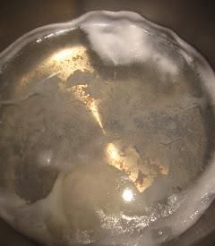 朋友|炒面时别直接下锅,多做一个步骤,面条不粘更有嚼劲,一盆不够吃