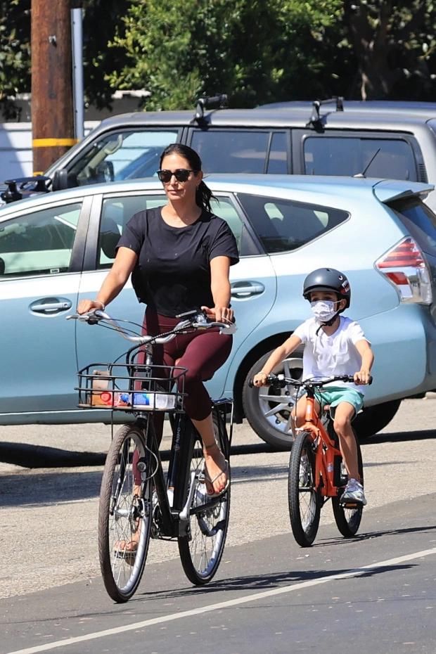  脊椎|差之毫厘！《英国达人秀》导师摔伤，骨折处与脊椎接近险些瘫痪