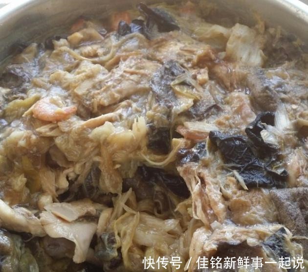 炖鸡汤|炖鸡汤,去腥很重要!别加酒,这样做最好吃,嫩滑鲜美,太好吃了