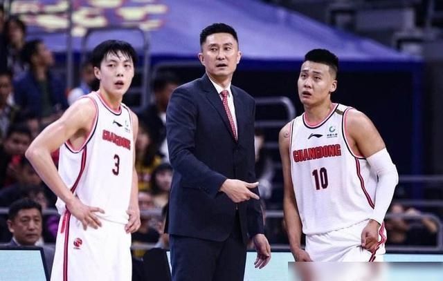  原因|为什么本赛季CBA常规赛最佳教练员奖颁发给杜锋，原来原因在这里
