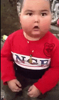 难道|搞笑GIF:这难道就是传说的轻功水上漂吗,这场地也太滑了吧: