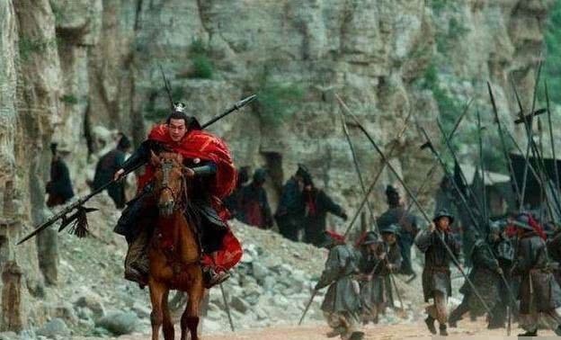  精辟|世人皆知“说曹操，曹操到”，但下半句更加精辟，但是无人敢提！