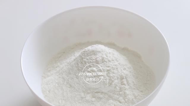  做道|天太热！用糯米粉给家人做道清凉小甜品，又糯又甜，老人孩子都爱