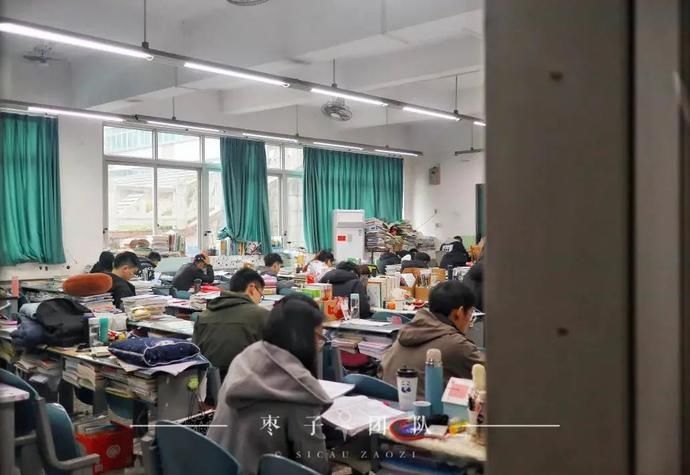  十佳歌手大|我不信这些川农名场面你都见过！