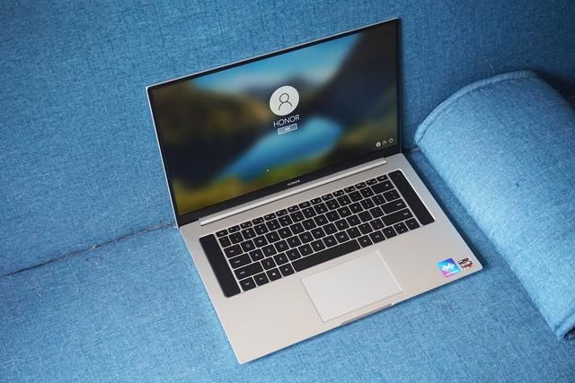  即将|R7 4800H+16GB+65W，荣耀祭出大招，商务本的“小霸王”即将来袭