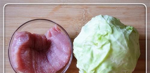  品尝|水煮肉片，肉质嫩汤汁足，品尝后让你意犹未尽！