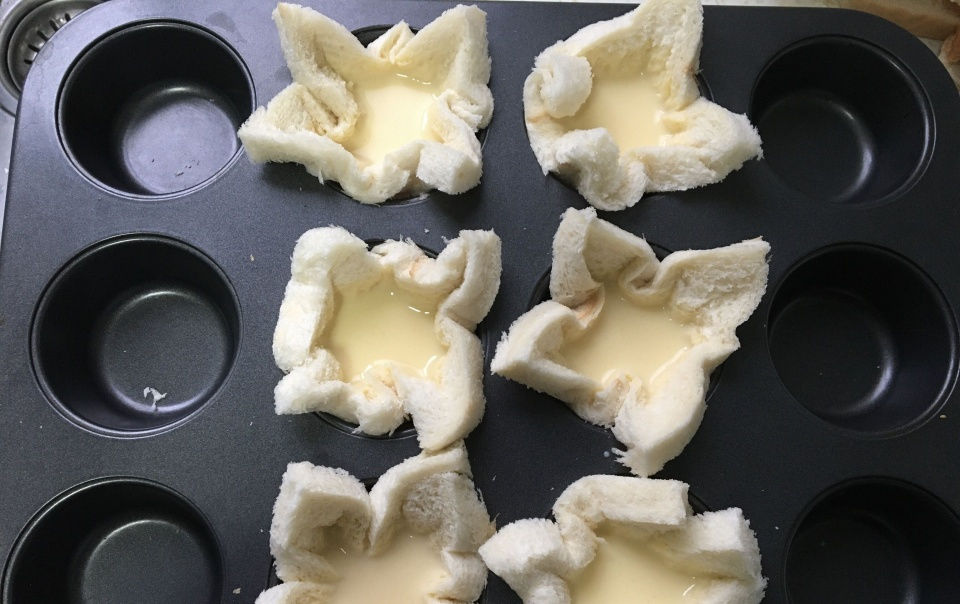  鸡蛋|吐司和鸡蛋是绝配，做成早餐营养高，好吃又解馋