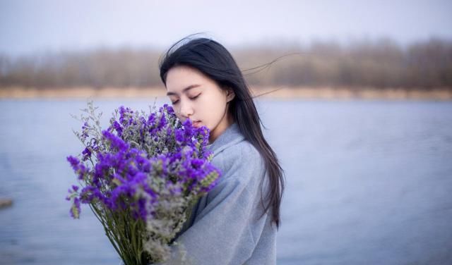 晚点|刚认识就急着和你扯结婚证，承诺彩礼晚点给的男人，你愿意嫁吗