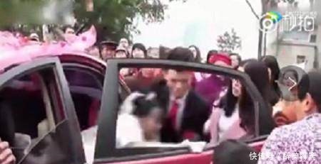 当天|婚礼当天，新郎因为彩礼让新娘滚蛋，网友都说“好”