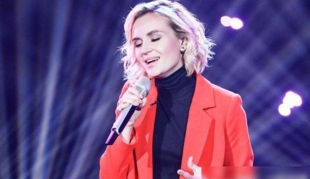  演唱|这位歌手两次获得《歌手》一等奖，今年的歌王又一次进入国外？