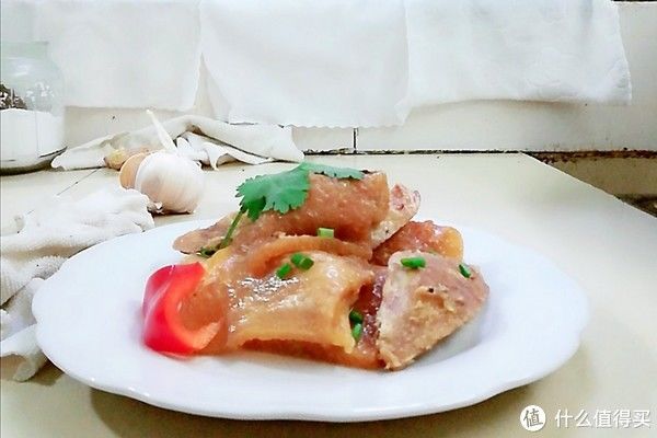 猪皮|芋头焖猪皮,多加这一物,上桌很抢着吃