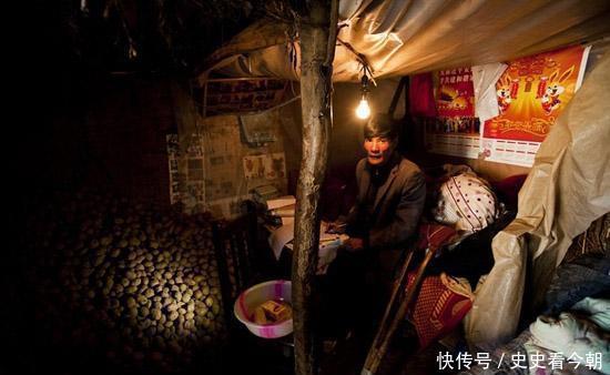 城里|实拍城乡教育的差距:城里学校像欧洲,农村学校像非洲