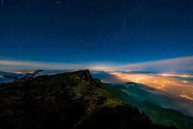  去一趟|避暑王者峨眉山，是时候去一趟了！