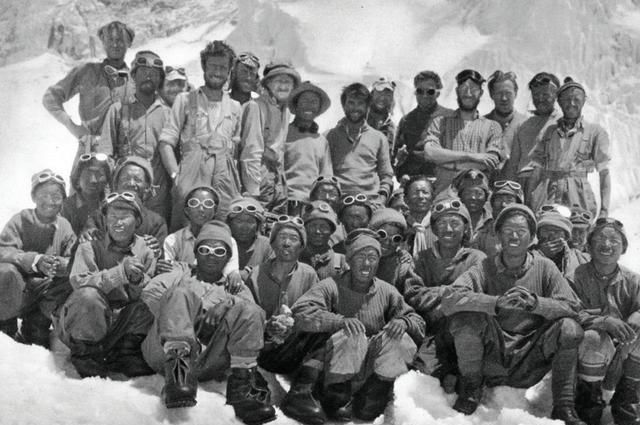  尝试|第一个登顶世界之巅的探险家都经历了什么？