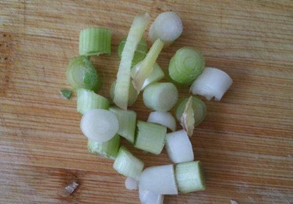 入味|炒豆腐不总是容易品尝的吗?教你怎么用这种方法做豆腐,嫩滑可口