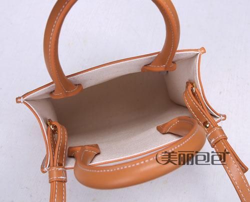 搭配|今年火爆时尚圈的思琳帆布tote包 都为你整理好了