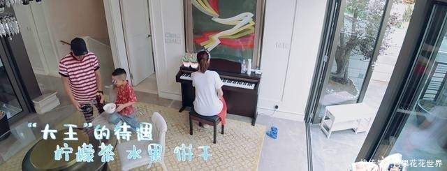 节目|陈小春夫妇角色互换,Jasper刁难爸爸,应采儿称生二胎是为陪自己