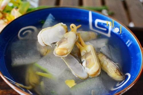  冬瓜汤|夏天最喜欢这样清爽鲜美的海鲜冬瓜汤，不油不腻，喝了真舒服