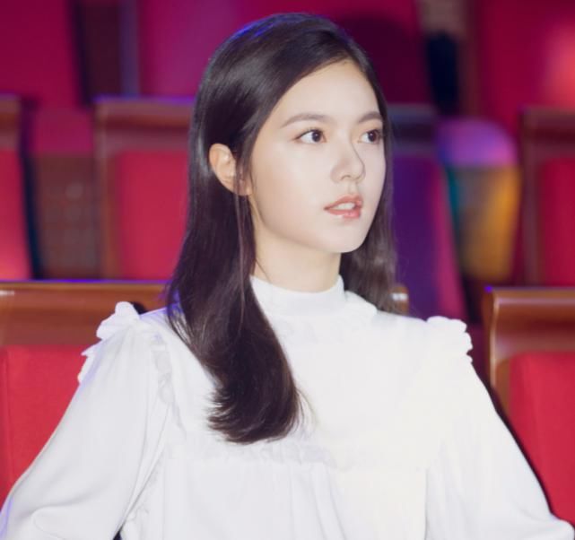 大学|赵今麦上大学后首次录节目，脱离了美颜和精修后，展现出真实颜值