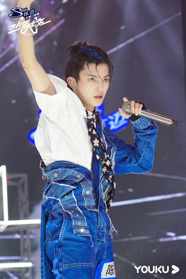  圈内|易烊千玺郭敬明轮番上阵，圈内顶流也带不动这个糊穿地心的节目？