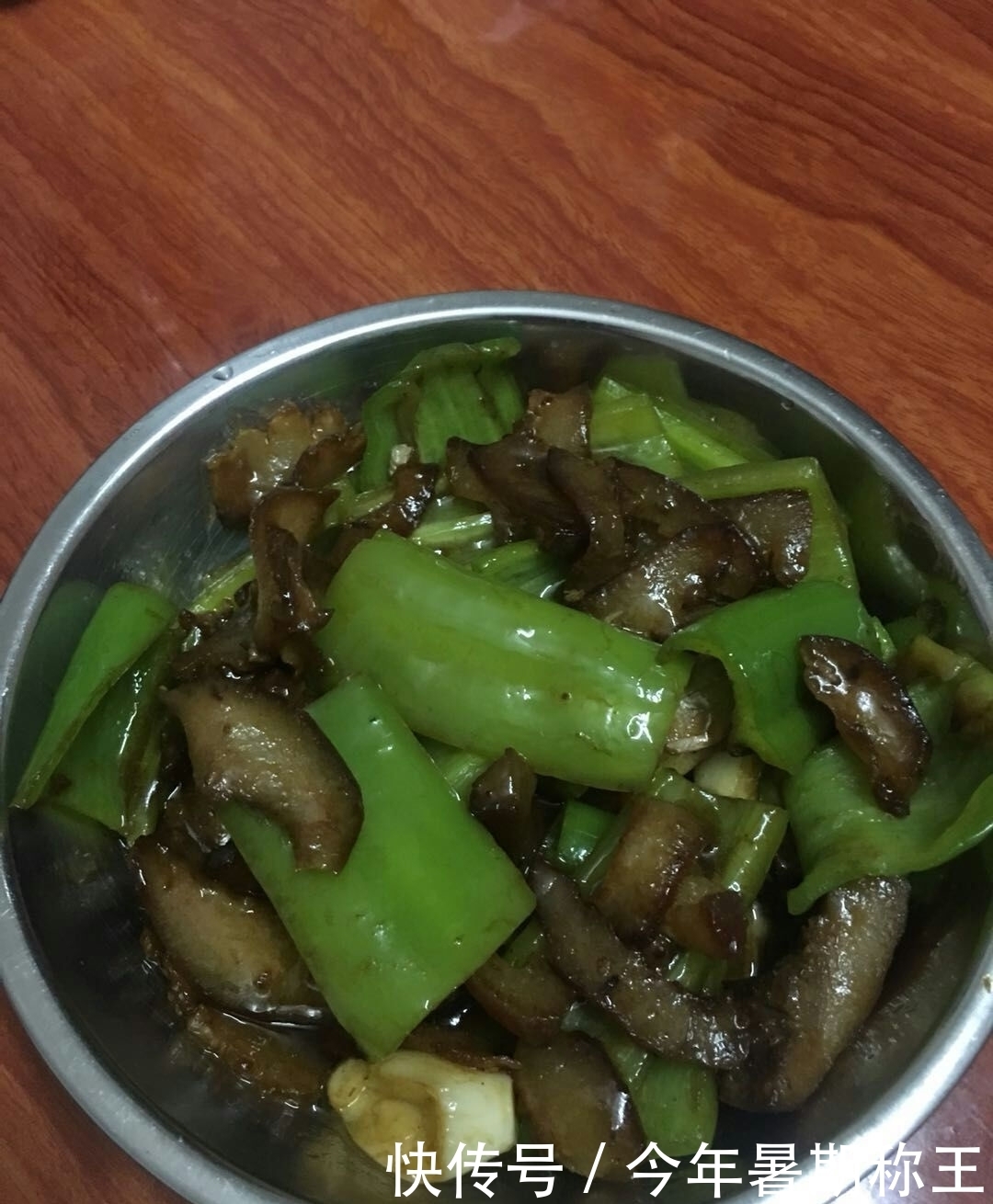 不腻|学会农村家常生炒猪头肉的做法更好吃，香气扑鼻，口感爽脆不腻