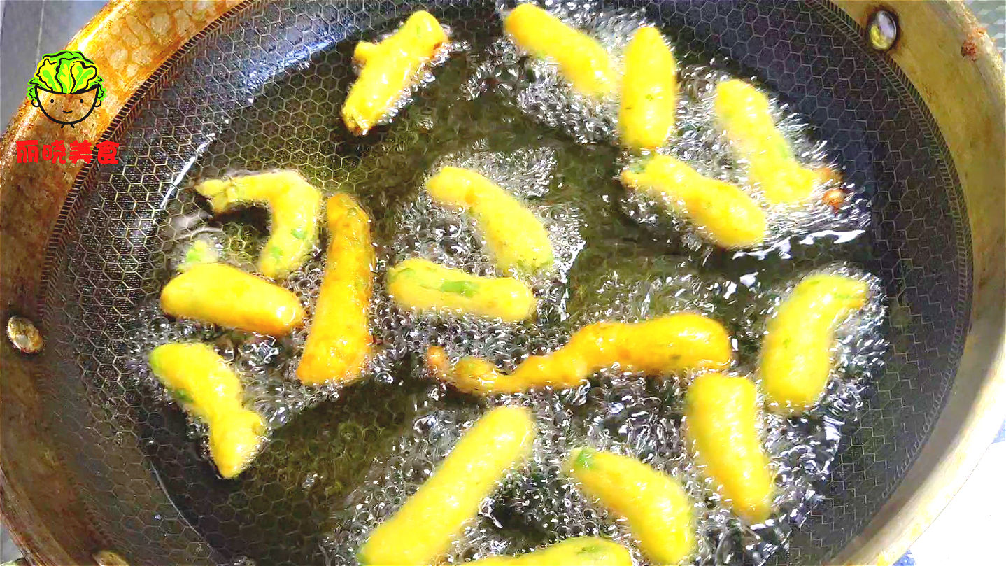  秋天|秋天南瓜独特新做法，好吃营养又解馋，不吃撑都停不下嘴，真过瘾