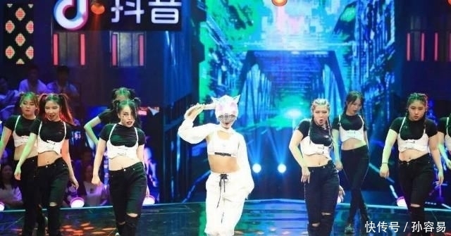 暴走皮卡丘|出乎意料!这才是《蒙面舞王》的正确打开方式