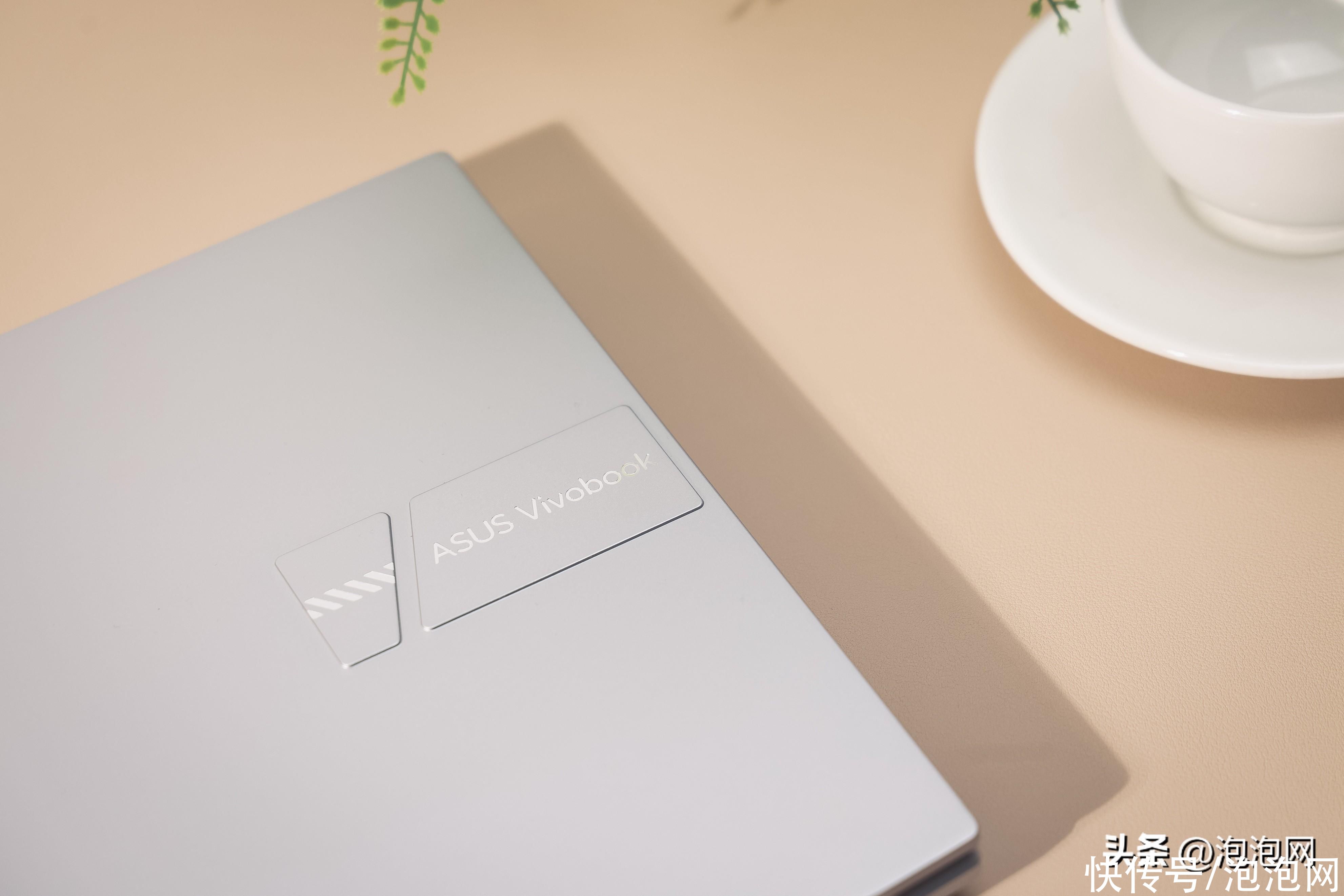 RTX独显加持的高性能轻薄本 华硕无畏Pro15 2023图赏