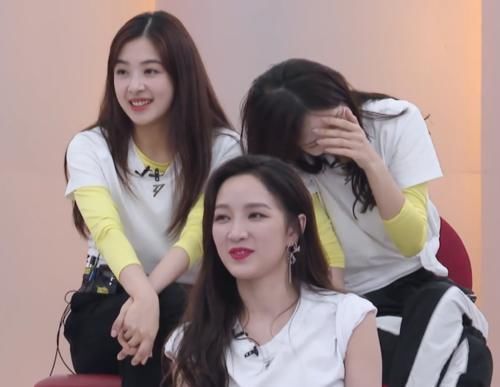  选择|《乘风破浪的姐姐》同样是换掉孟佳团，宁静仗义，黄圣依情商有多低