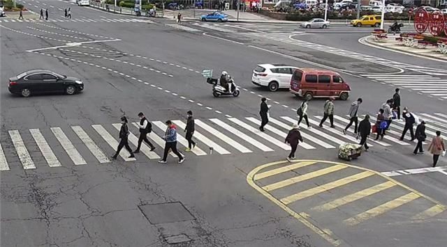  公安机关|威海公安机关“挂图作战”开展交通及治安秩序整治