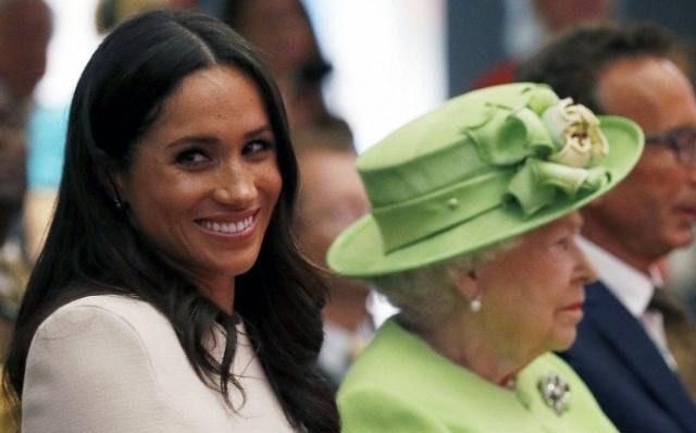  破坏|哈里王子曾警告梅根·马克尔:“你不能破坏女王的心情!”